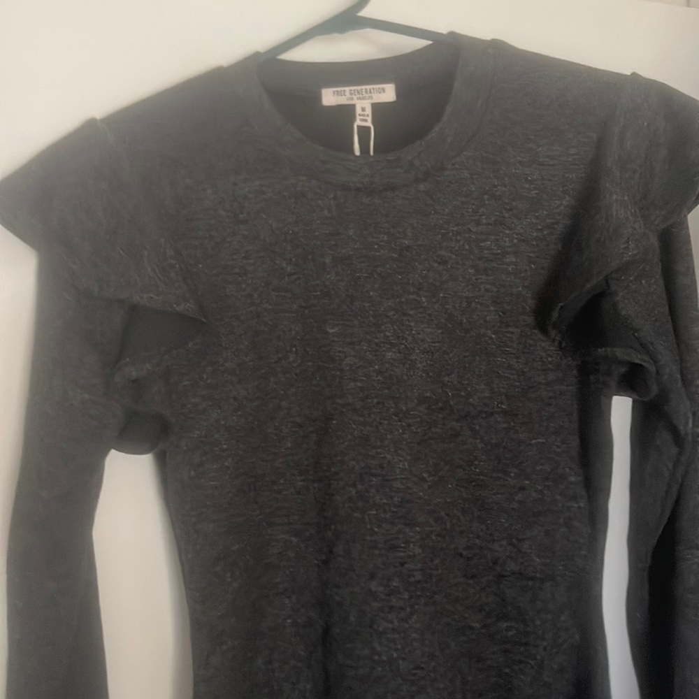 Free Generation Dress Size M long sleeve w adorable shoulder/sleeve nwt